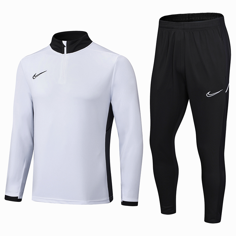 Conjunto Treino NK Branco 25-26