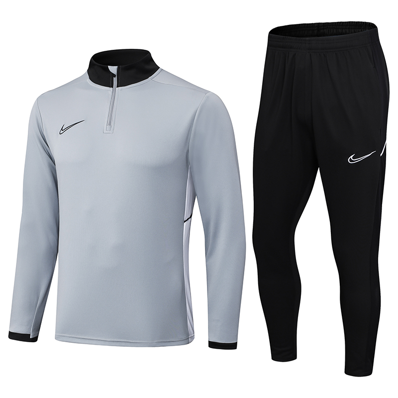 Conjunto Treino NK Cinza 25-26