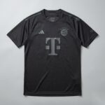 Bayern de Munique All Black Torcedor