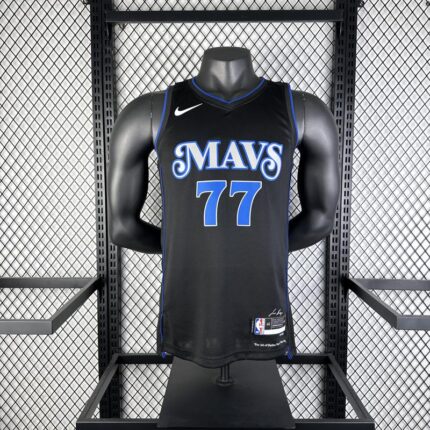 Dallas Mavericks #77