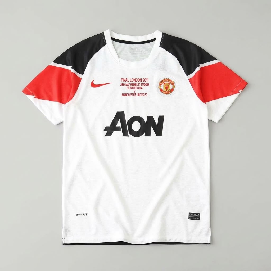 WhatsApp Image 2026-09-15 at 14.03.41 (2) Manchester United Retro 2011 - Imagem 1